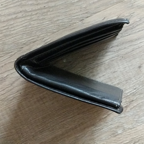 Wallet - Picture 3 of 3